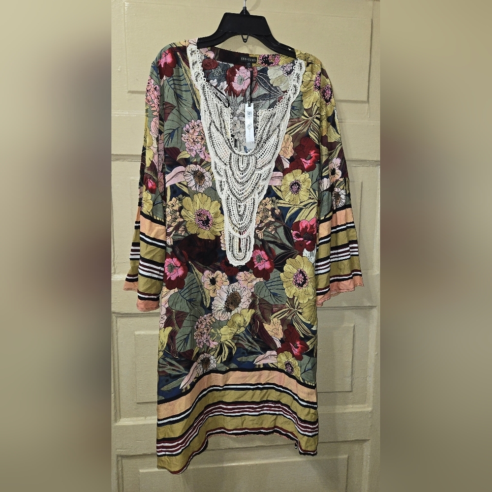 Coco + Carmen Floral Beaded V-Neck Dress W/Sleeve Ties NWT